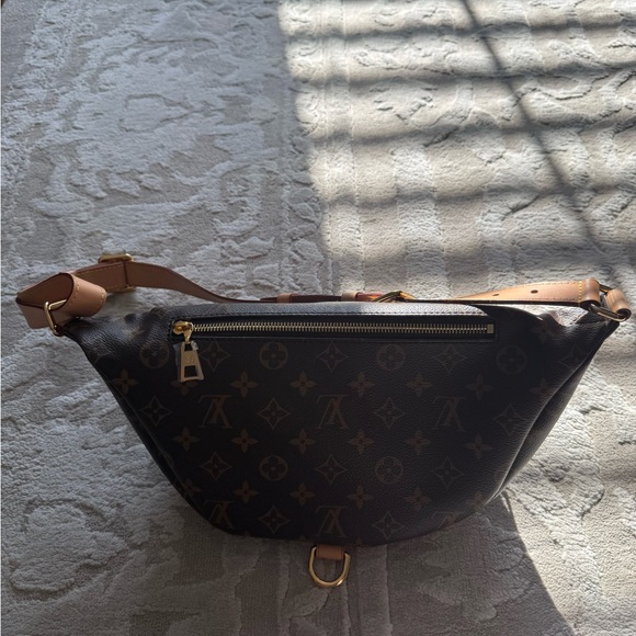 COPY - Louis Vuitton bum bag - Picture 3 of 10